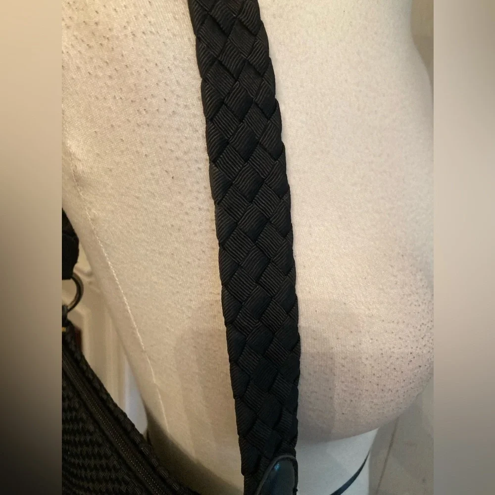 Womens The Sak Black Woven Dinner Braided Shoulder‎ Strap Handbag. Classic